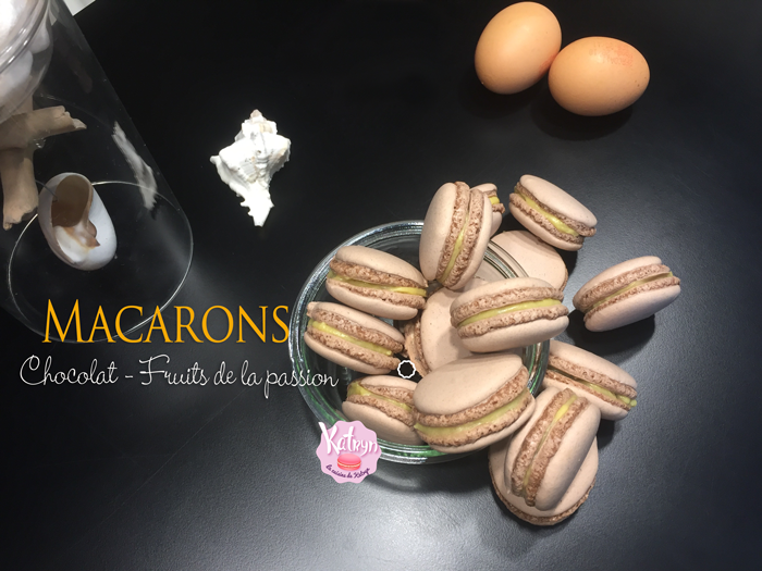 curd-fruit-de-la-passion-macaron