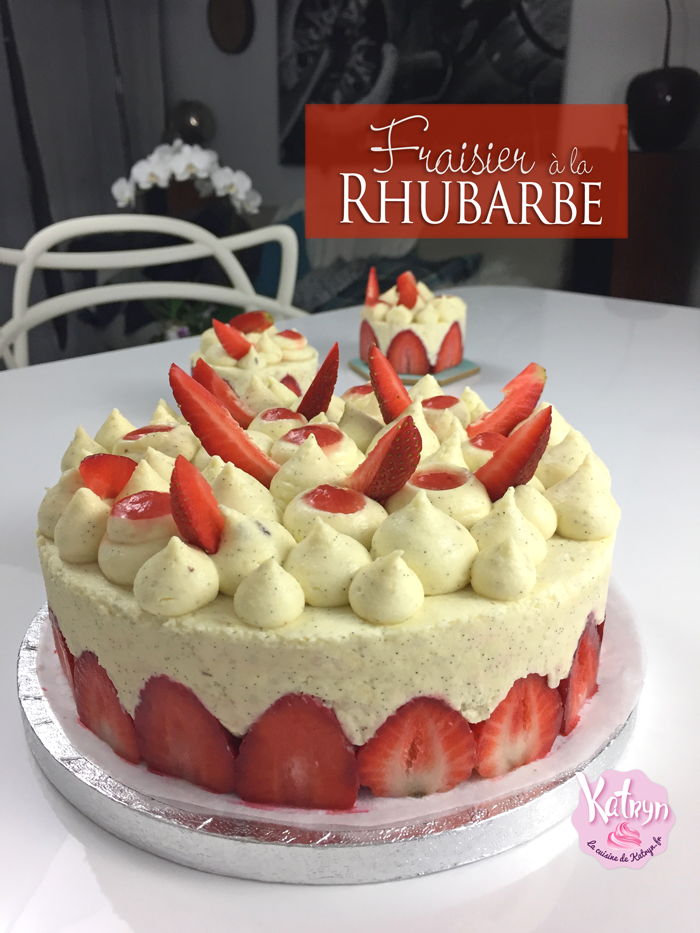 fraisier-a-la-creme-diplomate-et-a-la-rhubarbe