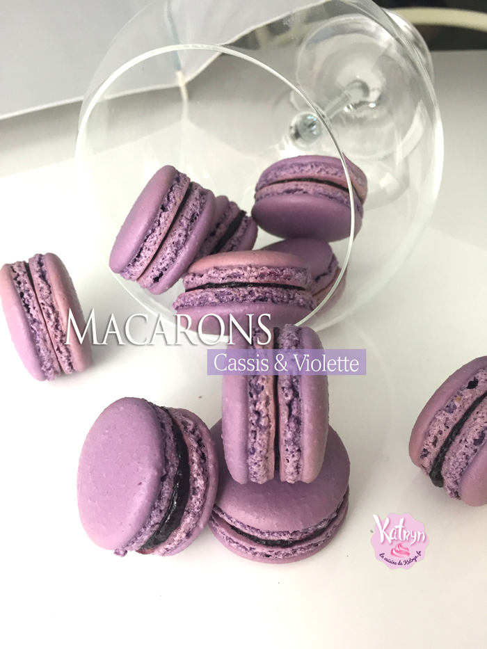 macaron-cassis
