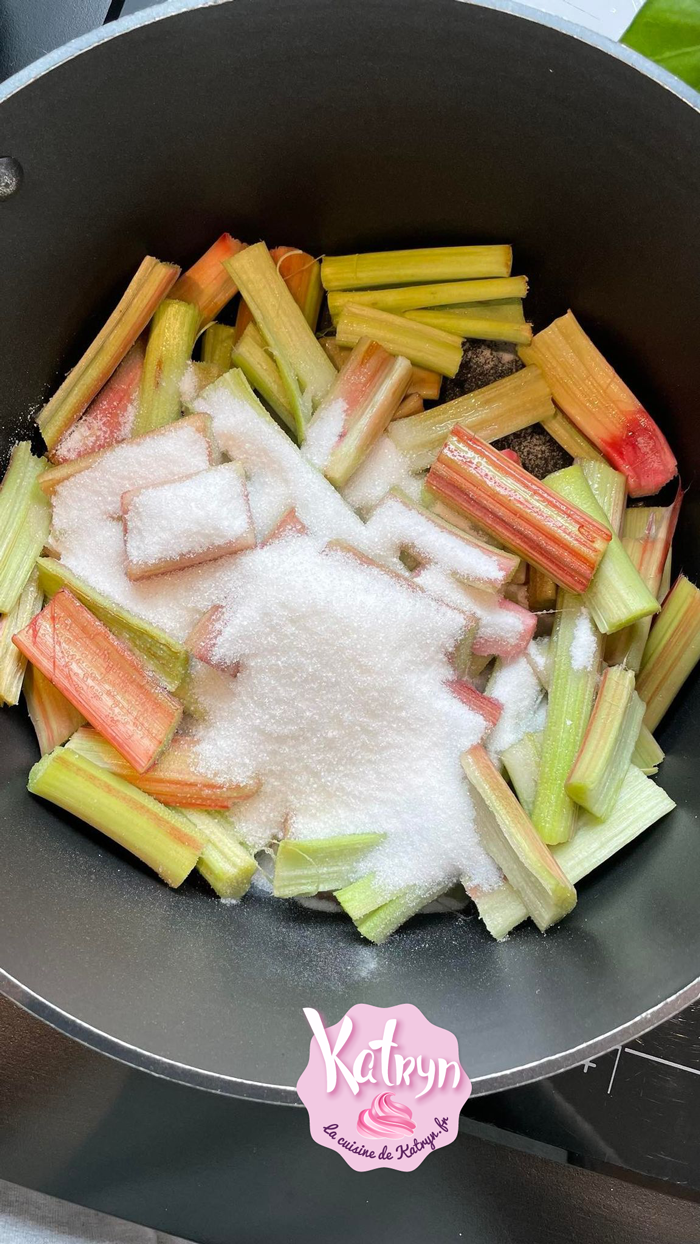 tarte-fraises-rhubarbes