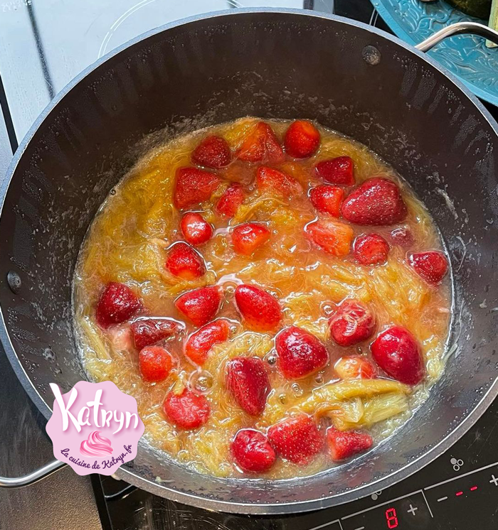 tarte-fraises-rhubarbes